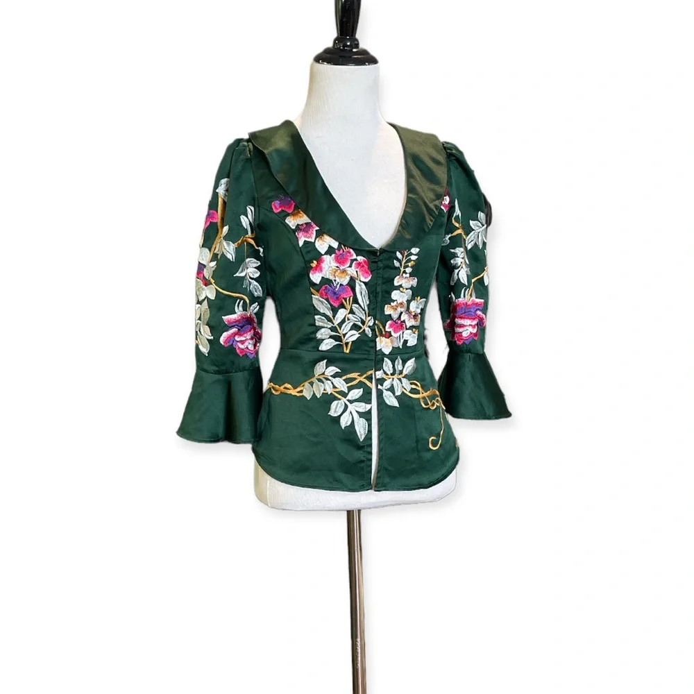 FREE PEOPLE BEAUTIFUL DREAMS FLORAL EMBROIDERED SATIN BLOUSE BELL FLUTTER SLEEVE